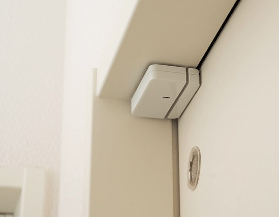 【スライドドアに設置する場合】